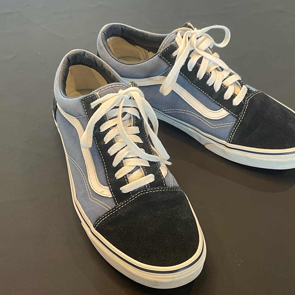 Vans Men's Black and Light Blue Sneakers